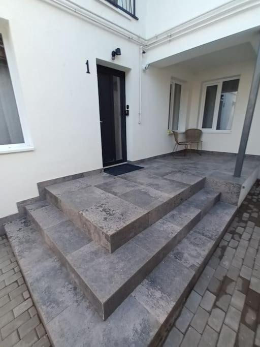 Old Town Studio 1 Apartment Nr 4 بايا ماري المظهر الخارجي الصورة